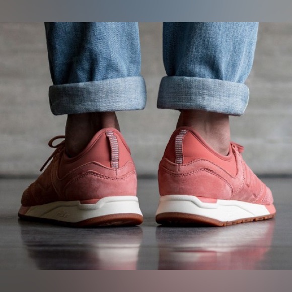 NEW BALANCE | Men’s Lux 247 ‘Dawn til Dusk’ Sneaker in Rose/Sea Salt | Size 9 - Picture 3 of 13